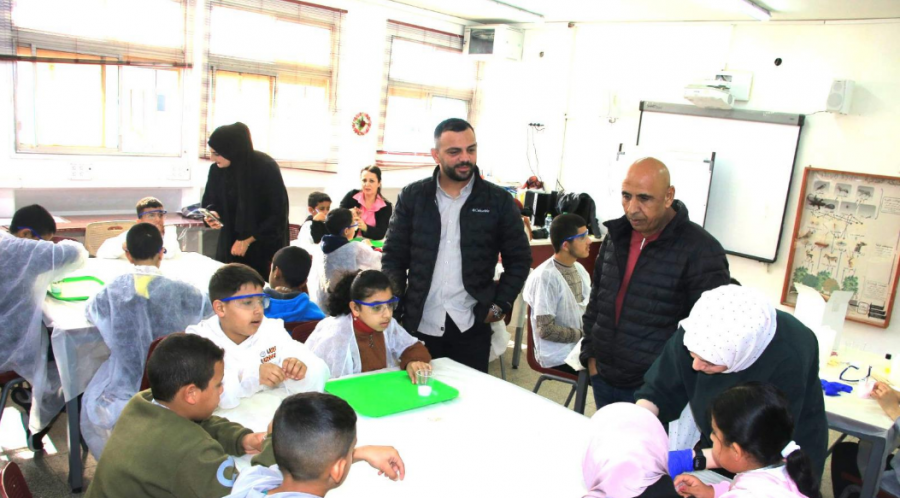 دمج التعليم الأساسي والخاص في ورشات ونشاطات تعليمية